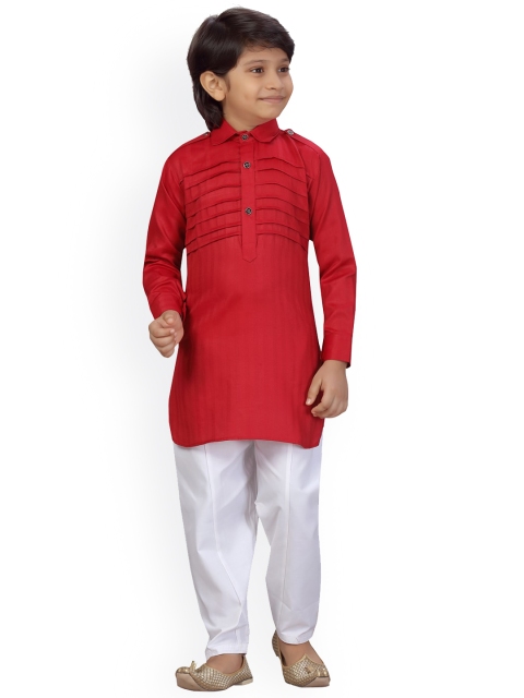 

LITTLE MAFIA BY Aarika Boys Maroon & White Pure Cotton Pathani Kurta with Salwar