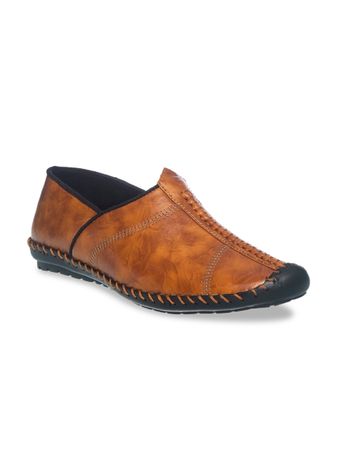 

Khadims Boys Tan Woven Design Regular Mojari Shoes