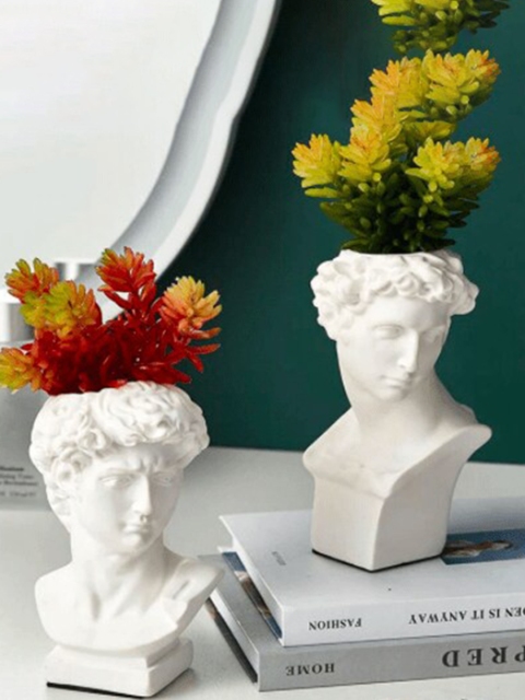 

THE ARTMENT White Modern Art European Sculpture Table Planter