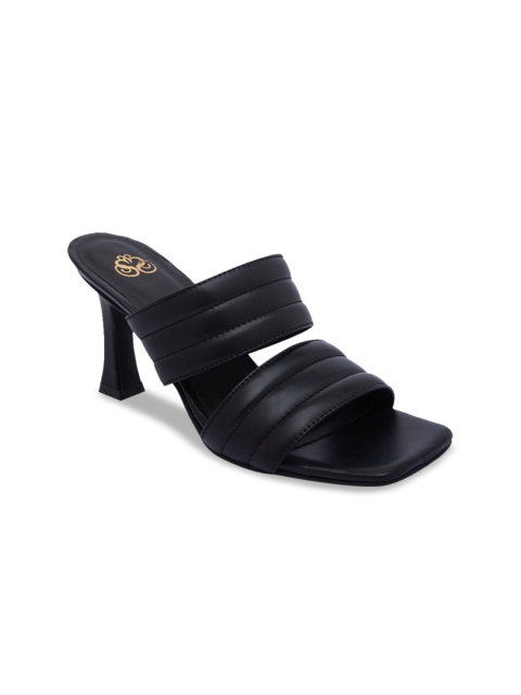 

Sole To Soul Black Block Sandals