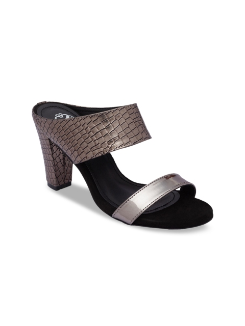 

Sole To Soul Gunmetal-Toned Textured Party Block Sandals, Metallic