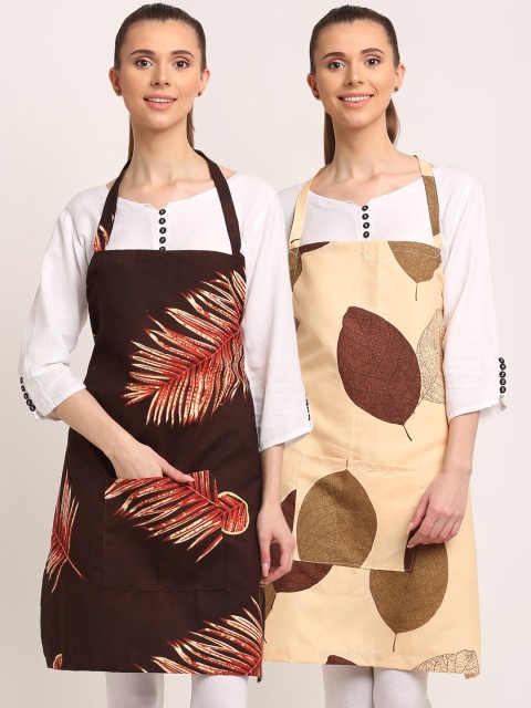 

TAG 7 Pack Of 2 Brown & Beige Printed Aprons with Pockets & Napkins