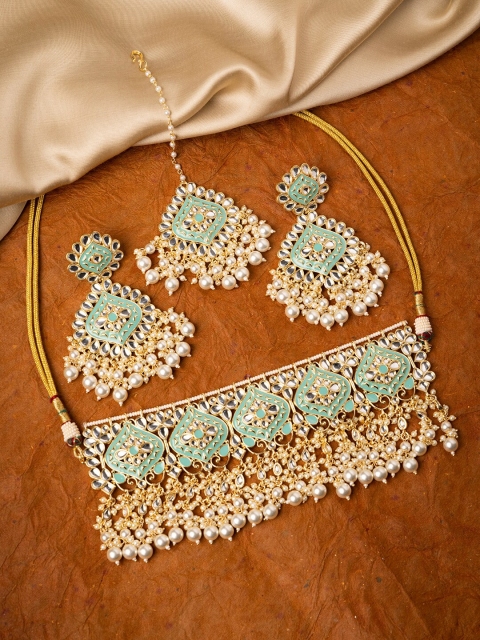 

INDYA Green & Gold-Toned Meenakari Kundan Jewellery Set with Maangtika