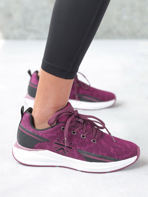 

Cultsport Women Burgundy RN01 Windblazer Running Shoe