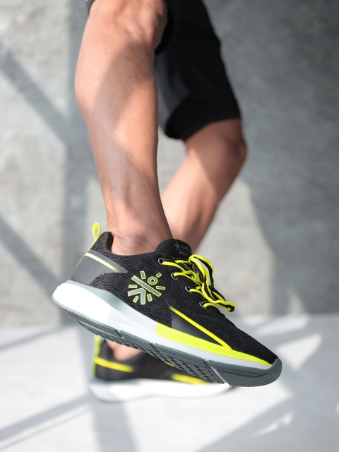 

Cultsport Men Black & Green Mesh RN01 Windblazer Running Shoes