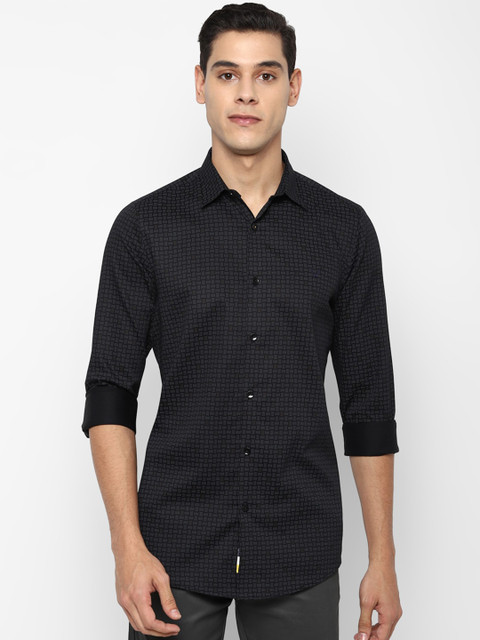 

Allen Solly Men Black Slim Fit Printed Pure Cotton Casual Shirt
