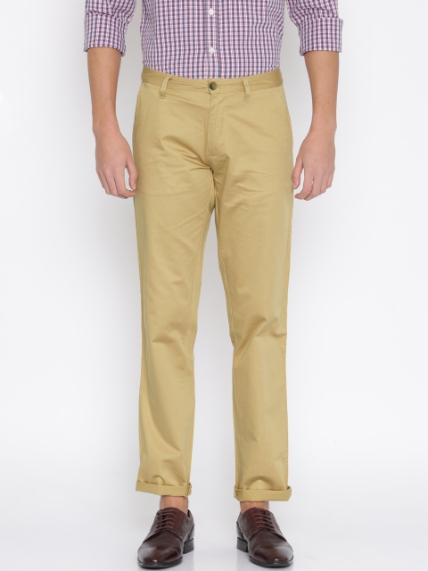 

Urban Nomad Men Beige Slim Fit Chino Trousers