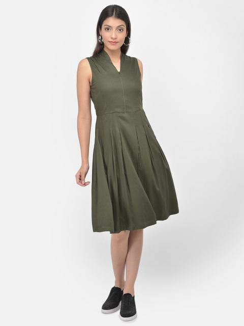 

Latin Quarters Green Pleated A-Line Dress