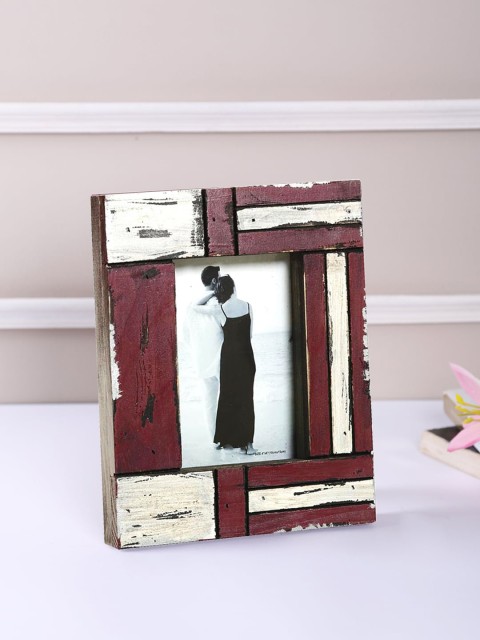 

Aapno Rajasthan Red & White Wooden Frame