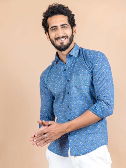 

Tistabene Men Blue Floral Print Cotton Casual Shirt