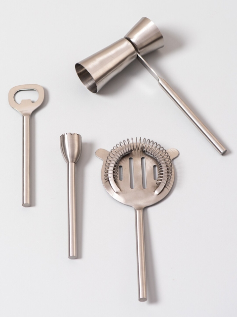 

nestroots Silver-Toned 4 Piece Bar Accessories
