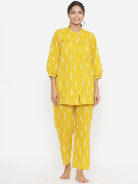 

JISORA Women Yellow Geometric Printed Pure Cotton Night Suit