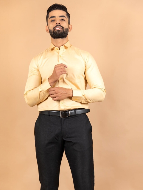 

Tistabene Men Yellow Casual Shirt