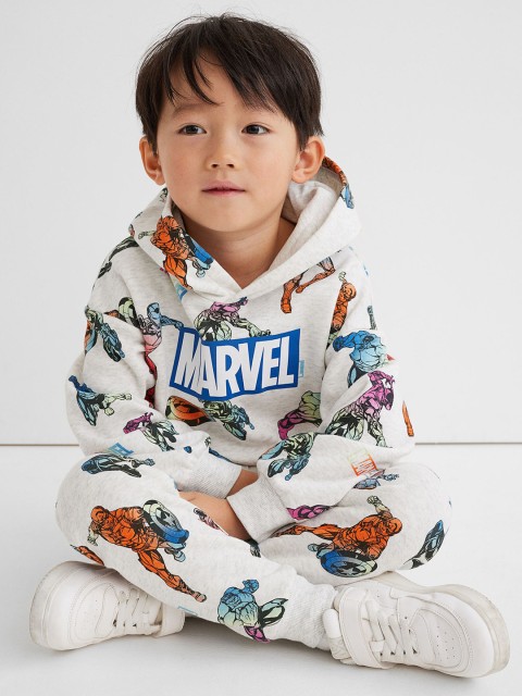 

H&M Boys Grey Oversized Printed Hoodie