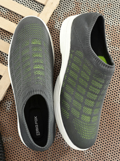 

Big Fox Men Grey Slip-On Sneakers