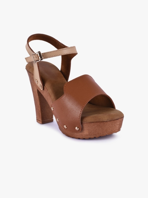 

BuckleUp Brown Platform Sandals with Buckles