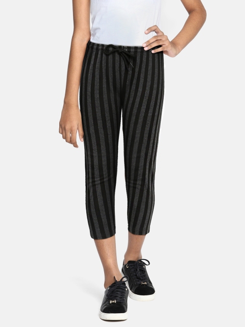 

SEYBIL Girls Grey & Black Striped Capris