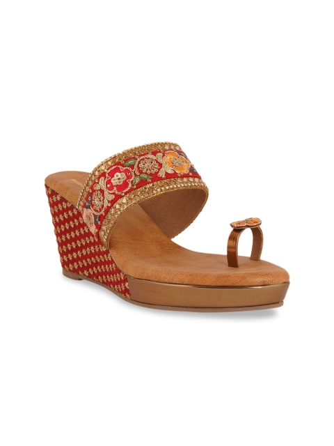 

pelle albero Red Embellished Party Wedge Sandals