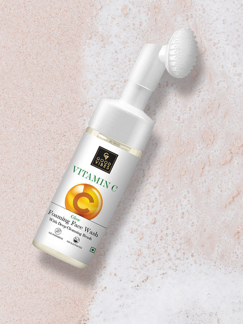 

Good Vibes Vitamin C Glow Foaming Face Wash with Deep Cleansing Brush 150 ml, White