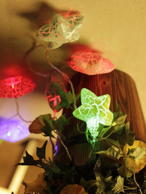

TAYHAA Crinkled Star Shaped Decoration Lights, Multi