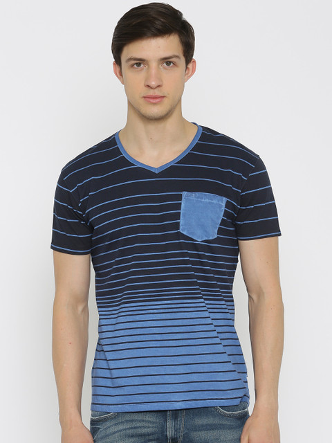 

Lee Men Blue Striped V-Neck T-Shirt, Navy blue