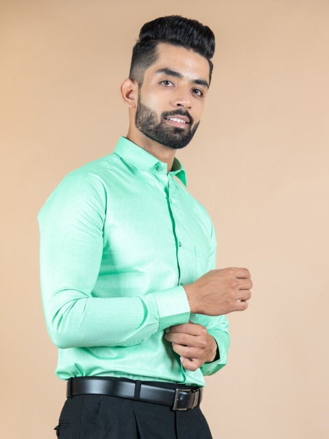 

Tistabene Men Green Casual Shirt