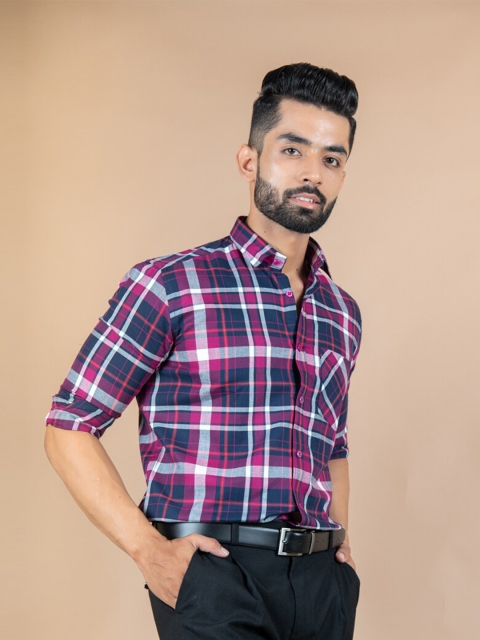 

Tistabene Men Pink Checked Regular Fit Cotton Casual Shirt