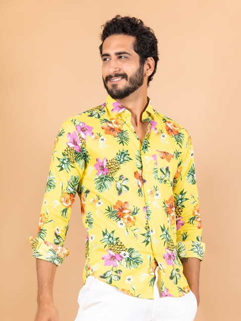 

Tistabene Men Yellow Floral Printed Casual Shirt