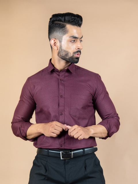 

Tistabene Men Burgundy Casual Shirt
