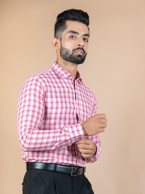 

Tistabene Men Pink Checked Casual Shirt
