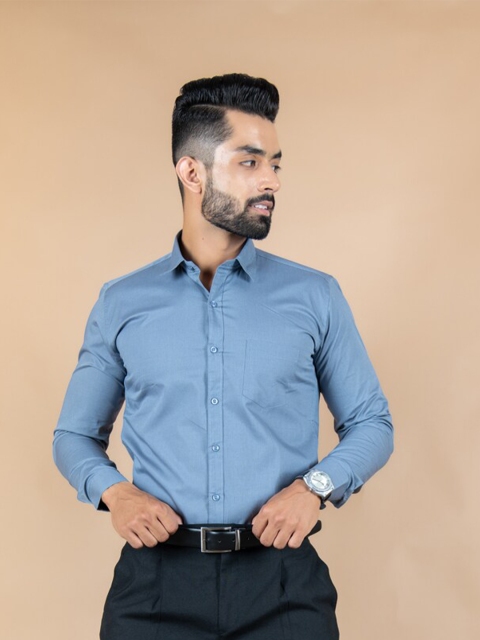 

Tistabene Men Blue Cotton Semi-Formal Shirt