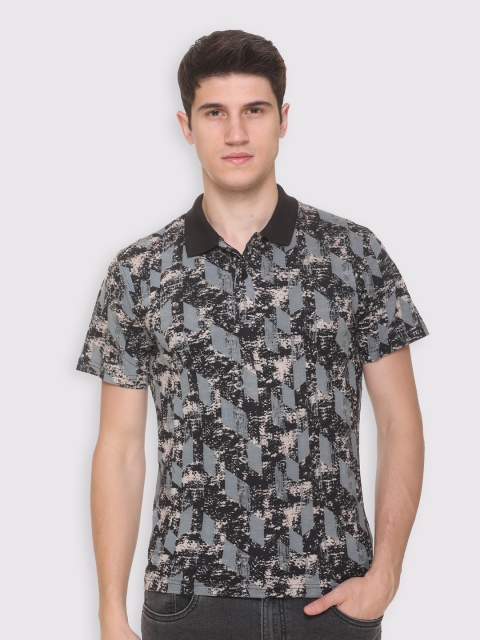 

Obaan Men Black Printed Polo Collar T-shirt