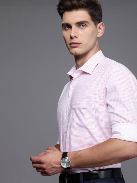 

Louis Philippe Men Red Slim Fit Geometrical Printed Formal Shirt