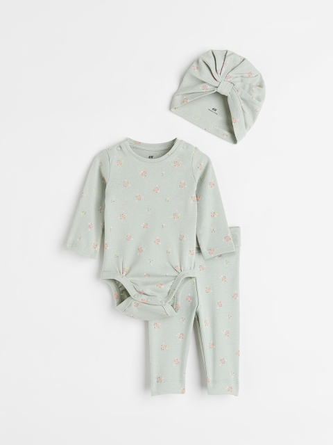 

H&M Girls Green Printed 3-Piece Cotton Set