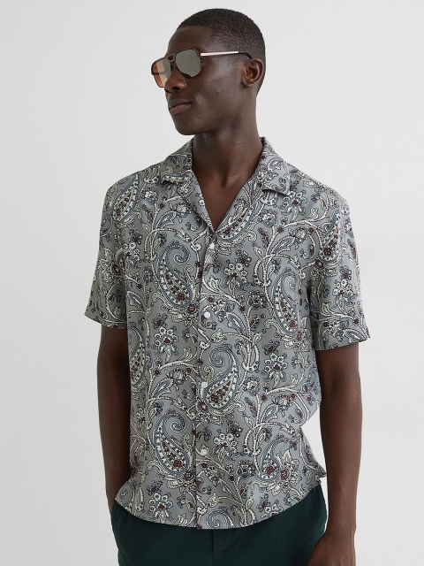 

H&M Men Grey Short-Sleeved Patterned Shirt