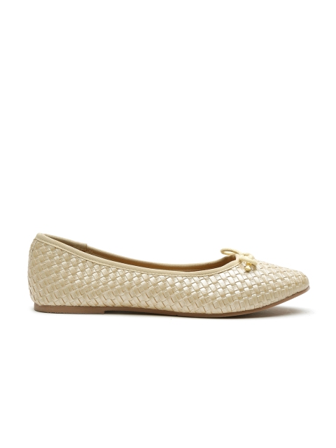 

Carlton London Women Cream-Coloured Basketweave Ballerinas