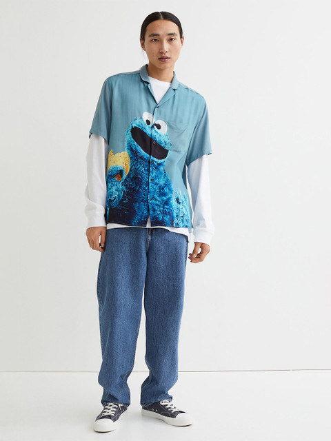 

H&M Men Blue Regular Fit Printed Resort Shirt