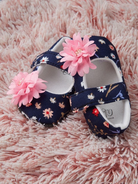 

CHiU Girls Blue & Pink Printed Cotton Booties