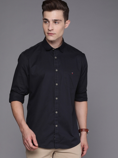 

Louis Philippe Sport Men Navy Blue Solid Slim Fit Pure Cotton Casual Shirt