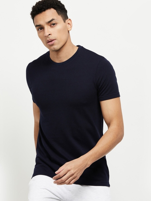 

max Men Navy Blue Solid T-shirt
