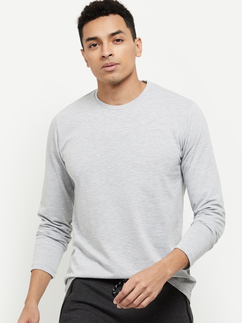 

max Men Grey Solid T-shirt