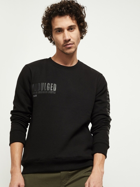 

max Men Black Solid Sweatshirt