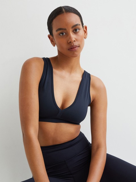 

H&M Women Blue Seamless Sports Bra