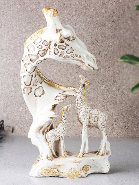 

Ferns N Petals White & Brown Giraffe Statue Showpiece