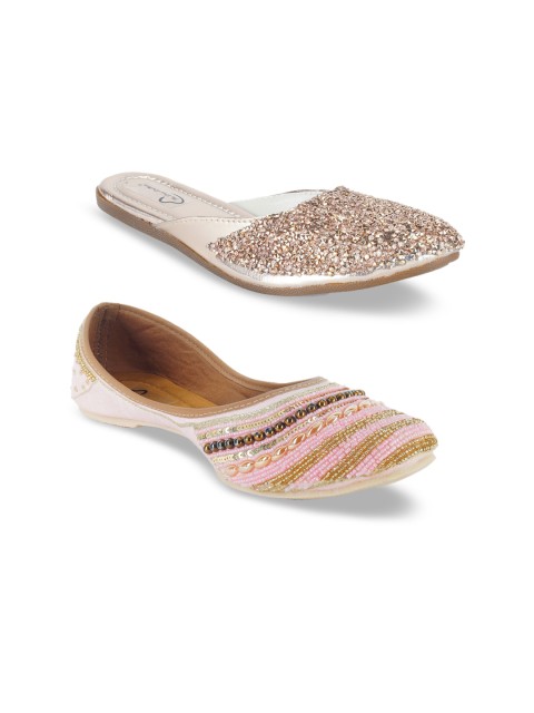 

The Desi Dulhan Women Multicoloured Embellished Mojaris Flats, Multi