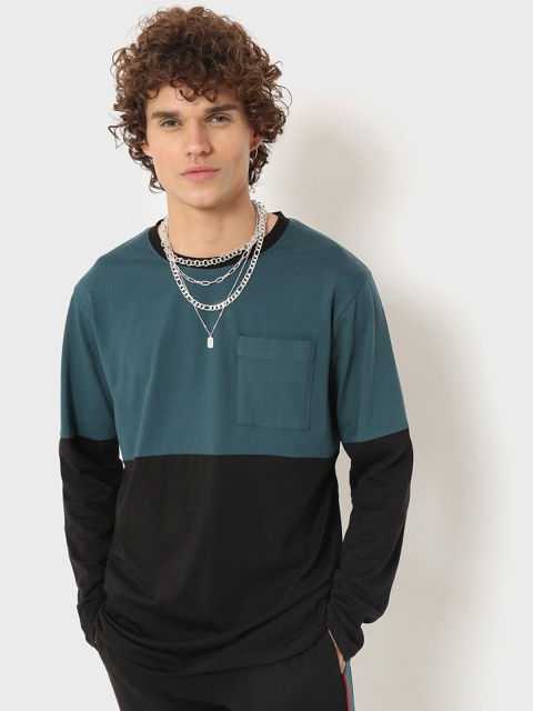 

Bewakoof Men Teal & Black Colourblocked Pockets T-shirt