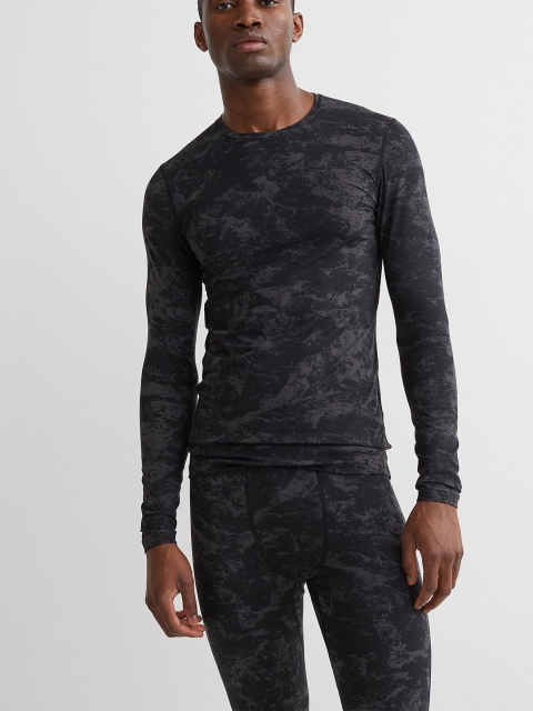 

H&M Men Black Printed Base Layer Top