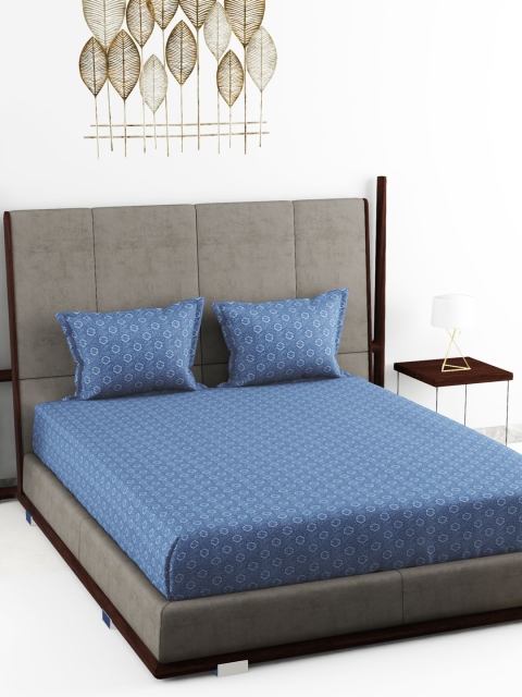 

BIANCA Blue Geometric Printed 210 TC Queen Bedsheet With 2 Pillow Covers