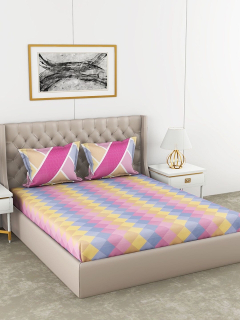

BIANCA Pink & Blue Geometric 210 TC Queen Bedsheet with 2 Pillow Covers