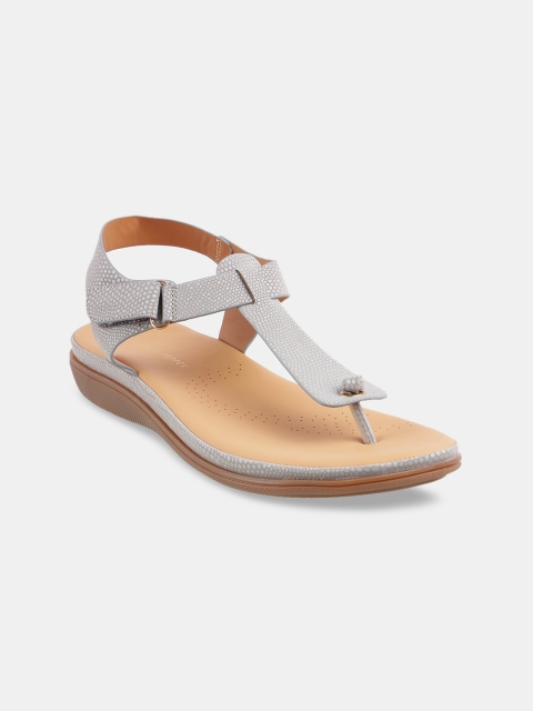 

LEMON & PEPPER Women Grey Textured T-Strap Flats with Buckles